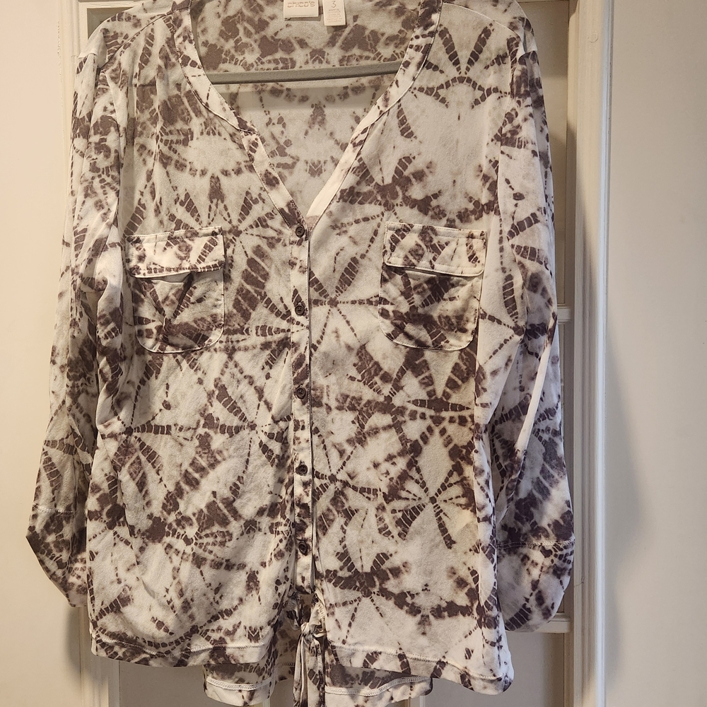 Chico's gray and White Tie Front Blouse